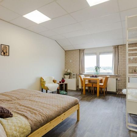 Hotel Corfwater Петен Екстериор снимка