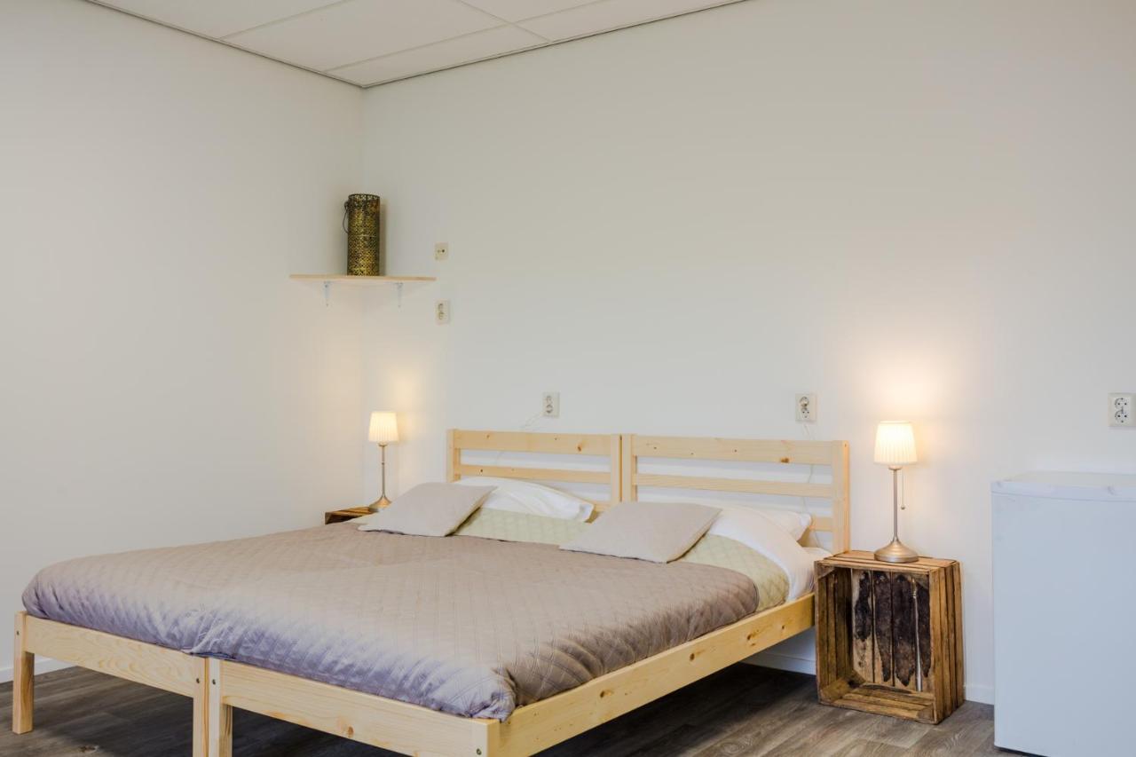 Hotel Corfwater Петен Екстериор снимка